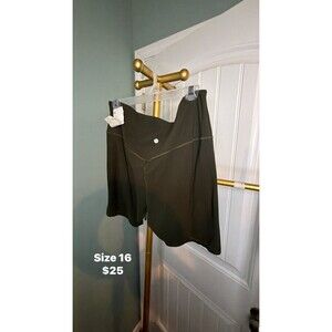 Lululemon size 16 align shorts